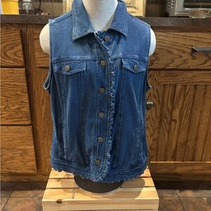 Sleeveless Vest with Ruffle Trim